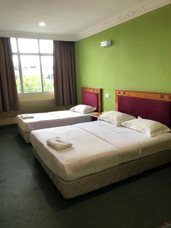 Hotel Perdana Lawas Exteriör bild