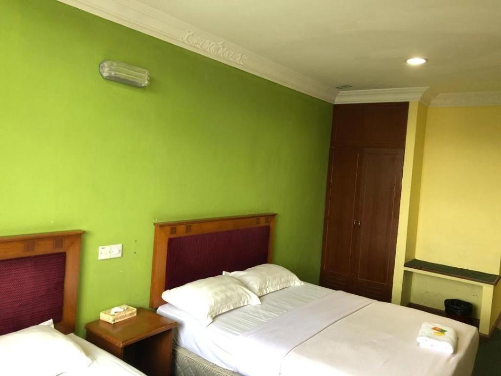 Hotel Perdana Lawas Exteriör bild